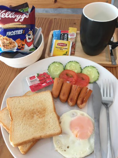 Food & Drinks