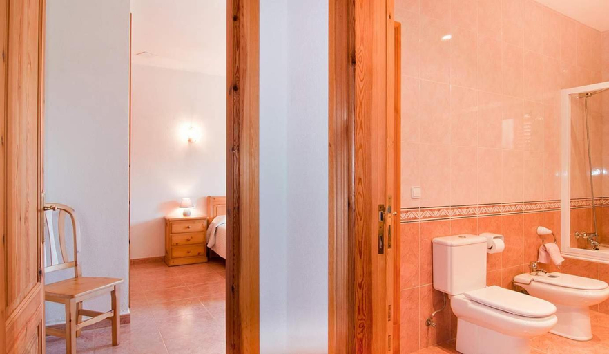 Bathroom 4, Son Mas, Baleares