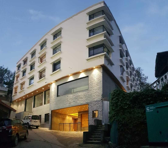 Exterior & Views