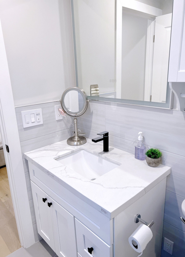 Bathroom 4, Lux Apartment on hill close to SF, San Mateo