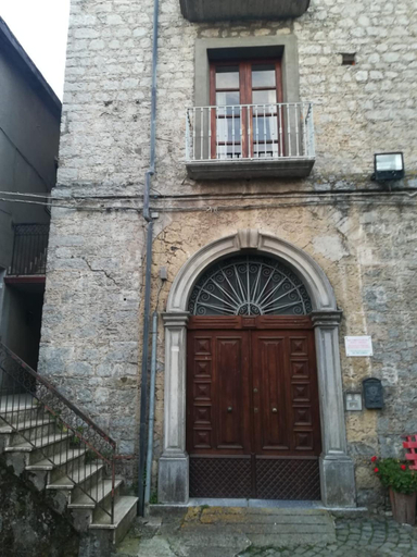 Others 2, b&b Oikos, Salerno