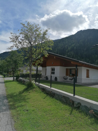 Others 4, BergAufe Chalets Mallnitz Winter-Summer Benefits Many Extras Included, Spittal an der Drau