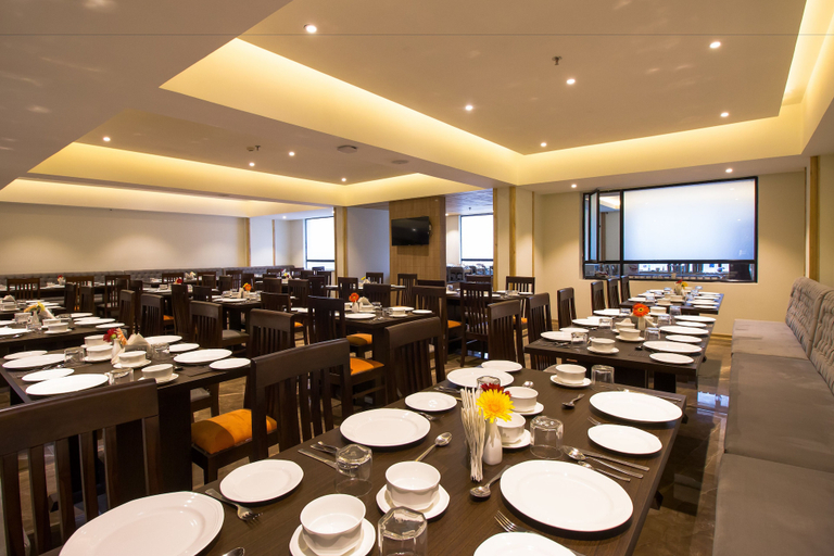 Food & Drinks, Jain Group Hotel Sanderling Resort & Spa, Darjiling