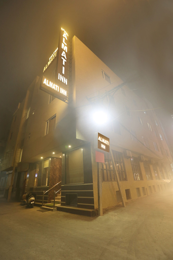 Exterior & Views 2, Hotel Almati Inn, Delhi
