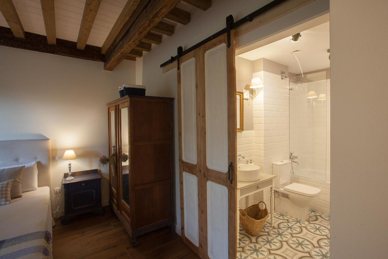Bedroom 3, Posada Seis Leguas, Cantabria