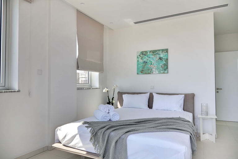 Bedroom 3, Pearl Beachfront Villa