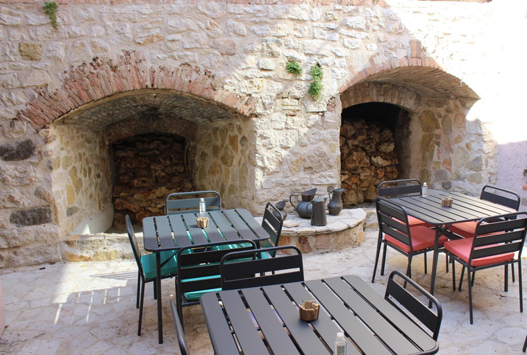 Others 2, Le Mas Des Alizes, Alpes-Maritimes