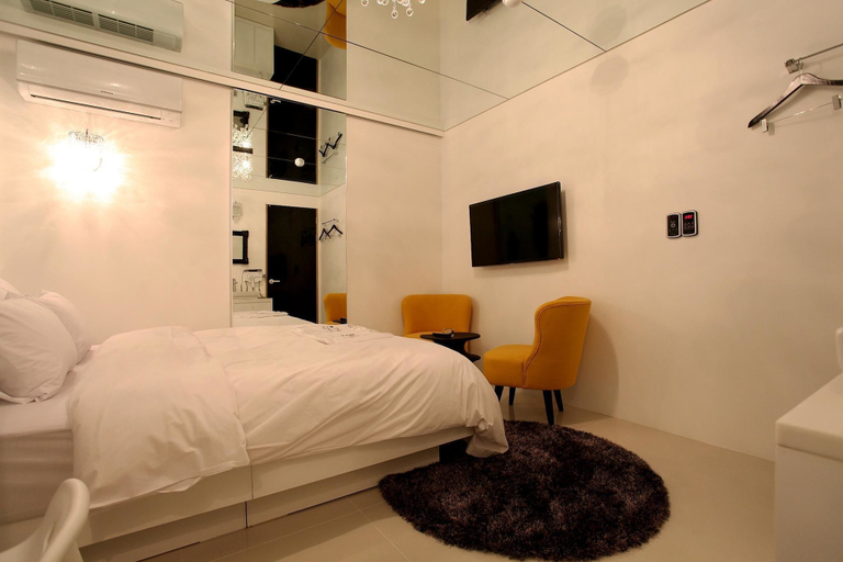 Bedroom 4, Hwagok Lush Hotel, Gangseo