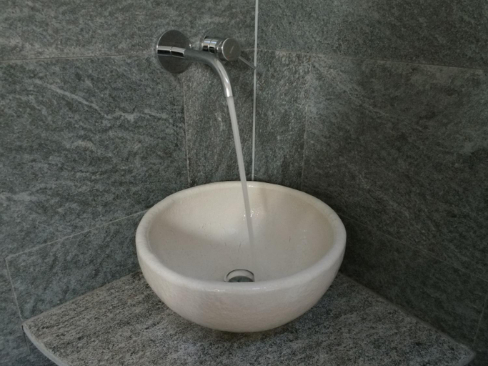 Bathroom, Guesthouse "Castello del Nucleo", Locarno