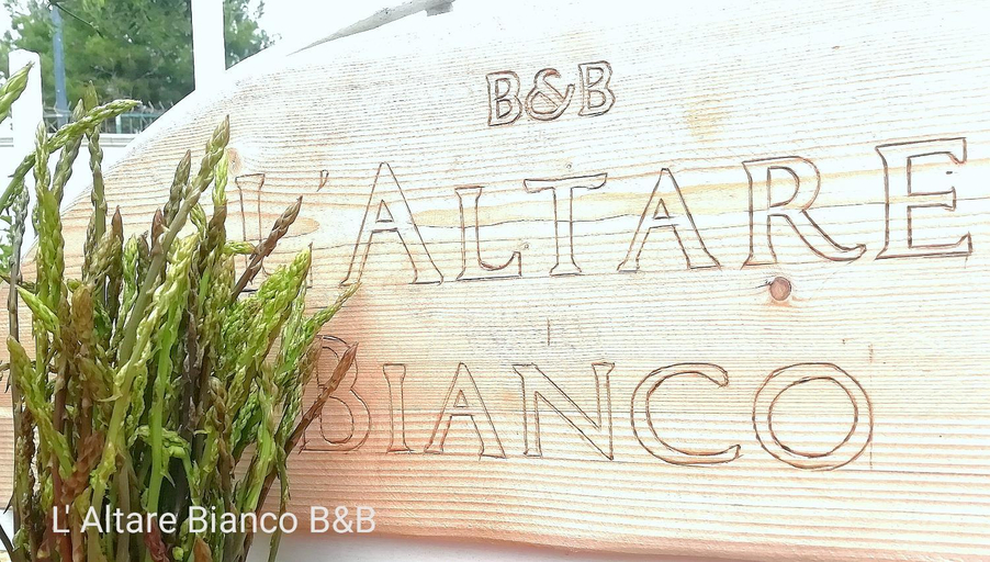 Others 3, B&B L'Altare Bianco, Foggia