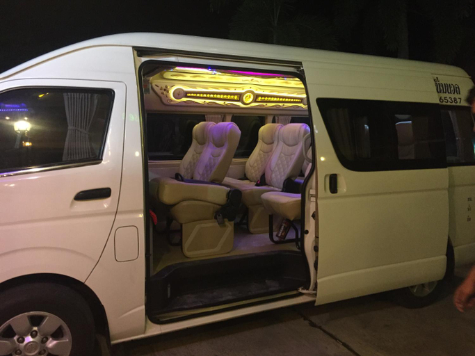Others 5, You In House URT Surathani Airport, Phunphin