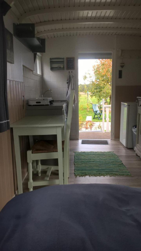 Others 5, Pipowagen Elsebein Groningen Westerwolde unieke ligging met eigen tuin en vrij uitzicht over veld na, Stadskanaal
