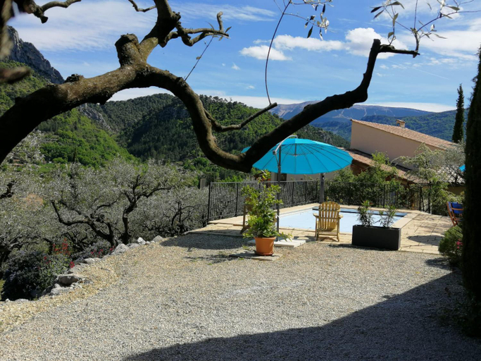 Others 2, Le mas christiane, Drôme
