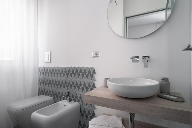 Others 2, President Suite, Salerno