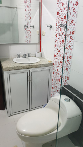 Bathroom 4, CasaHotel Barrancabermeja, Barrancabermeja