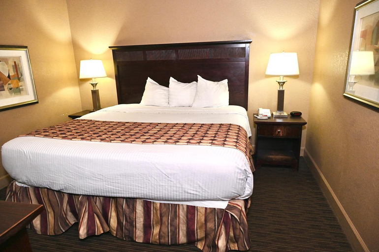 Bedroom, Fortune Inn & Suites, Jackson