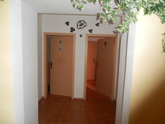 Others 2, Penzion u Zamku, Sokolov