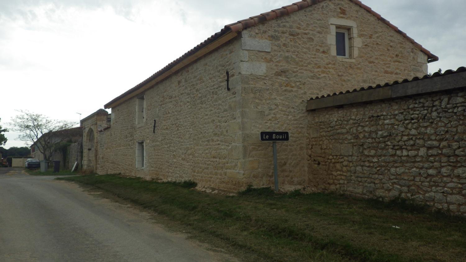 Others 5, Le Logis du Bouil, Charente-Maritime