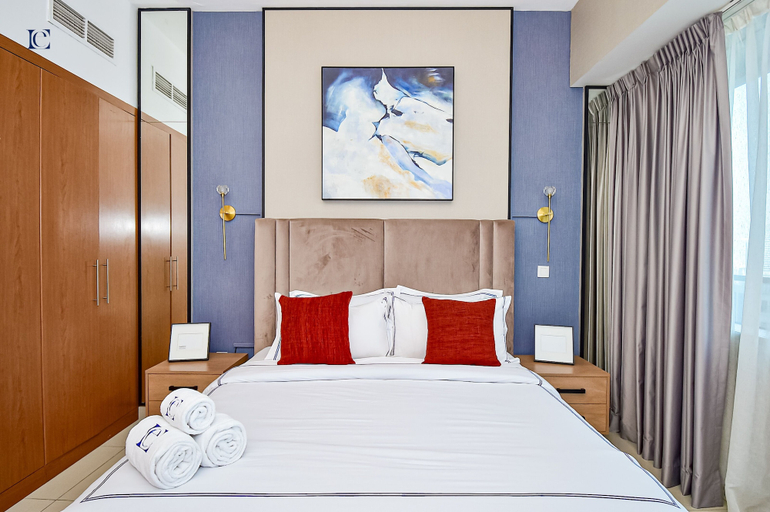 Others 3, Stunning Sea View 2Bed near Tram Stn, Dubai