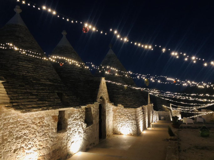 Others 4, i Trulli del Fauno, Bari