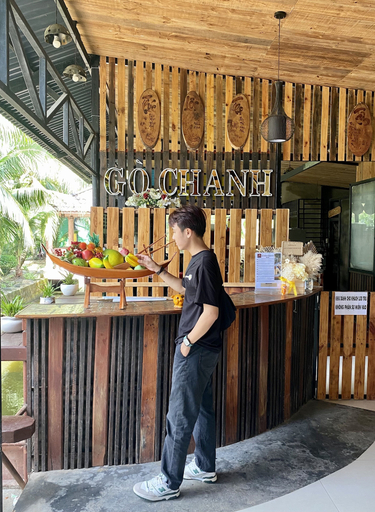 Food & Drinks