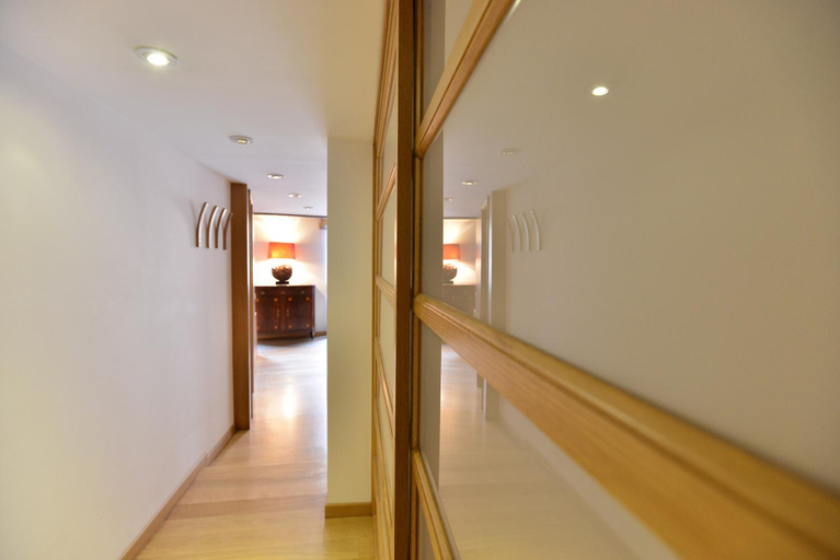 Others 3, IzzHome Full Center Grand, Cagliari
