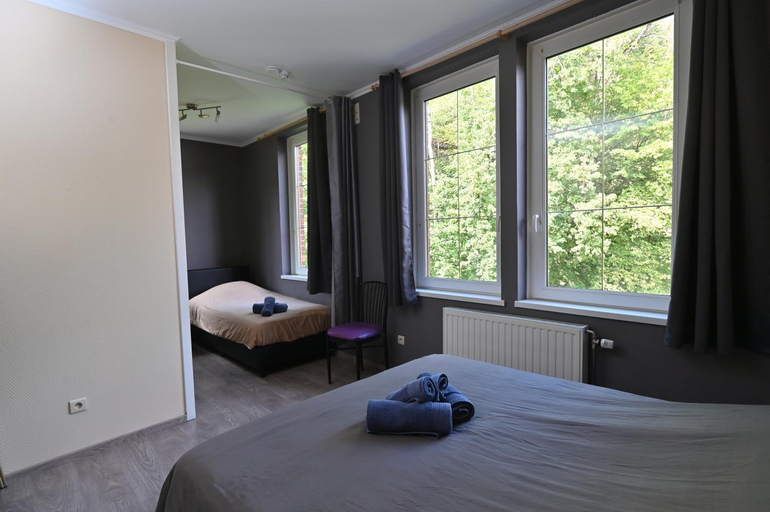 Others 2, B&B De l'Aisne, Luxembourg