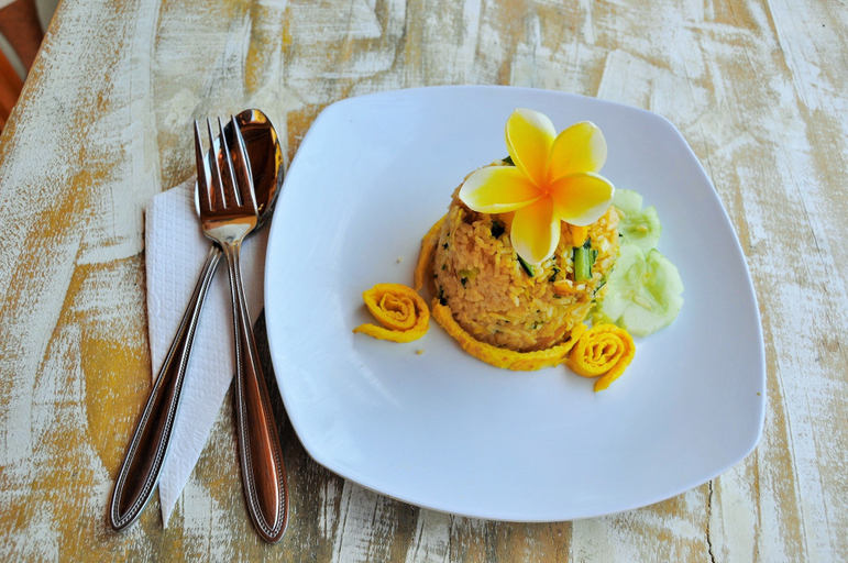 Food & Drinks 5, Deva Devi Beach Inn, Klungkung