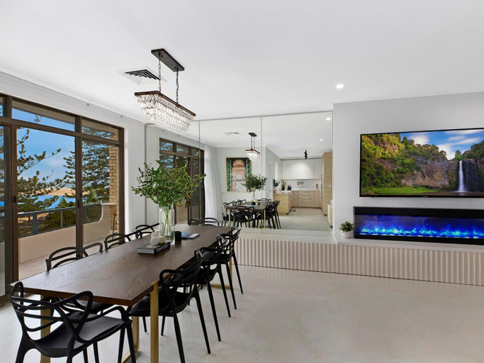 Others 3, Caesars Palace Penthouse, Wyong - South and West