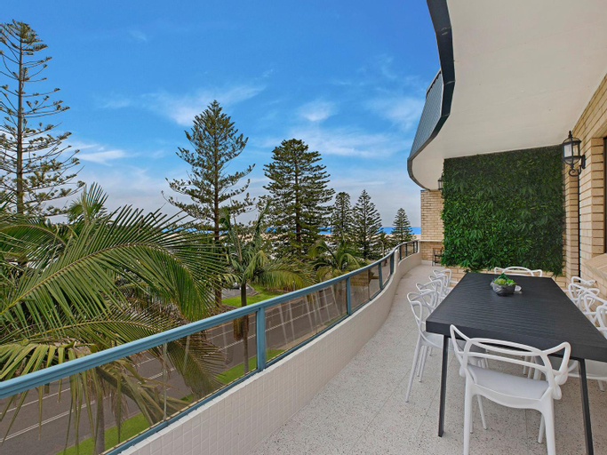 Others 5, Caesars Palace Penthouse, Wyong - South and West