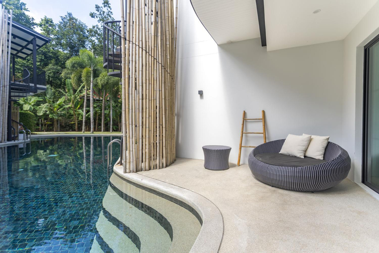 Swimming Pool 9