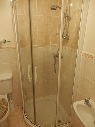 Bathroom 3, Causeway Tavern B&B, Causeway Coast and Glens