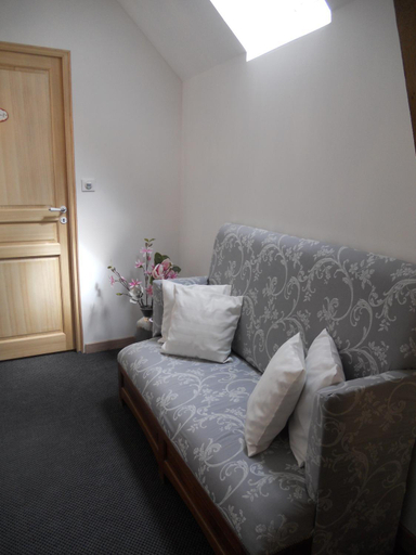 Bedroom, Les Mille et une Pierres, Marne