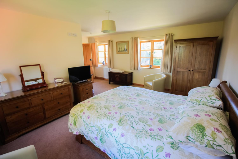 Others 4, Three Ways Farmhouse B&B, Warwickshire