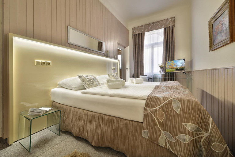 Bedroom 3, Hotel ANETTE, Praha 5