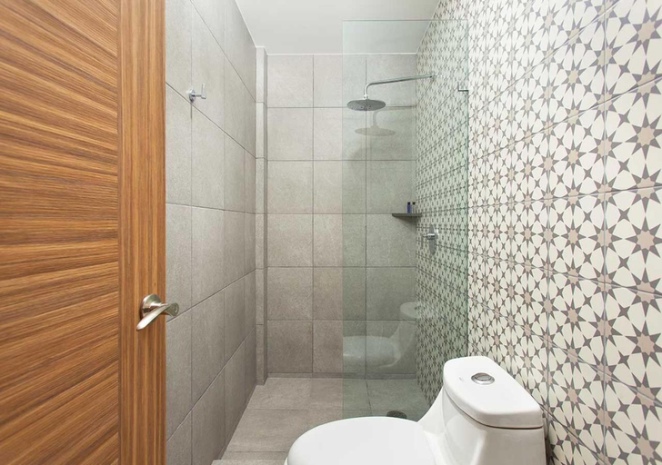 Bathroom 4, Hotel MX zocalo CDMX, Trademark Collection by Wyndham, Mexico City