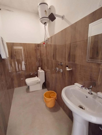 Others 5, House M Lodge, Sawai Madhopur