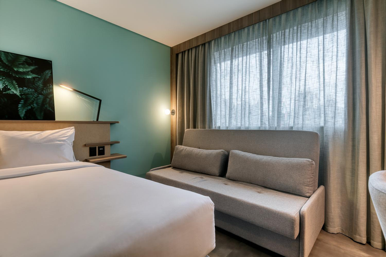 Bedroom 25