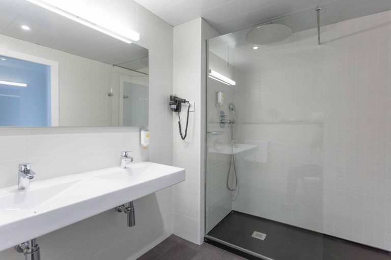 Bathroom 4, Hotel Artiem Madrid, Madrid