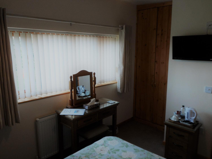 Others 5, Three Ways Farmhouse B&B, Warwickshire