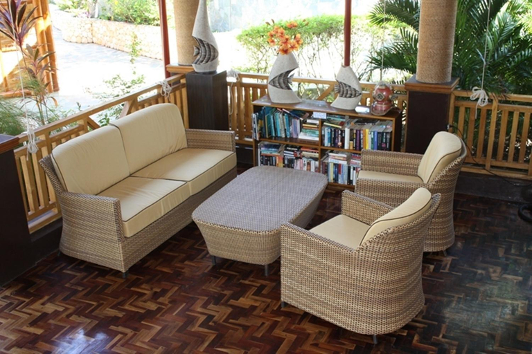 Public Area, Magic Island Dive Resort, Moalboal