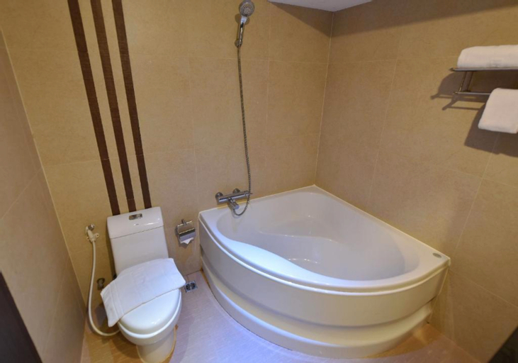 Bathroom 4
