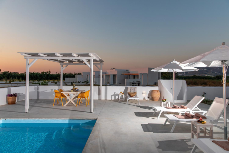 Sport & Beauty 2, Naxian Lounge Villas, South Aegean