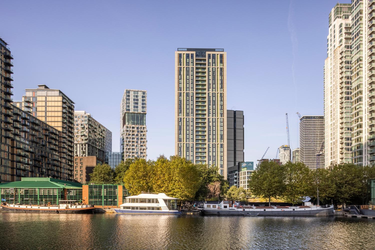 Exterior & Views 2, Urban Rest Canary Wharf Apartments, London