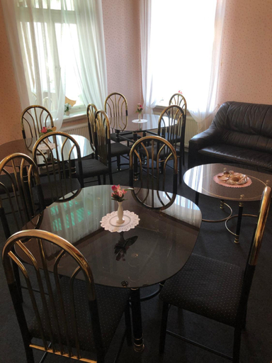 Others 4, Pension „La Rose“, Aurich