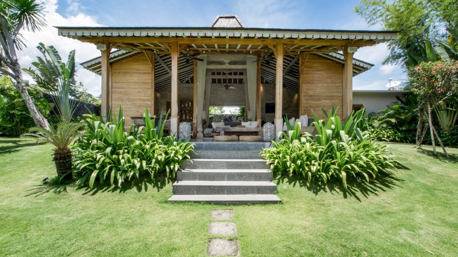 Others 5, Villa Alea, Badung