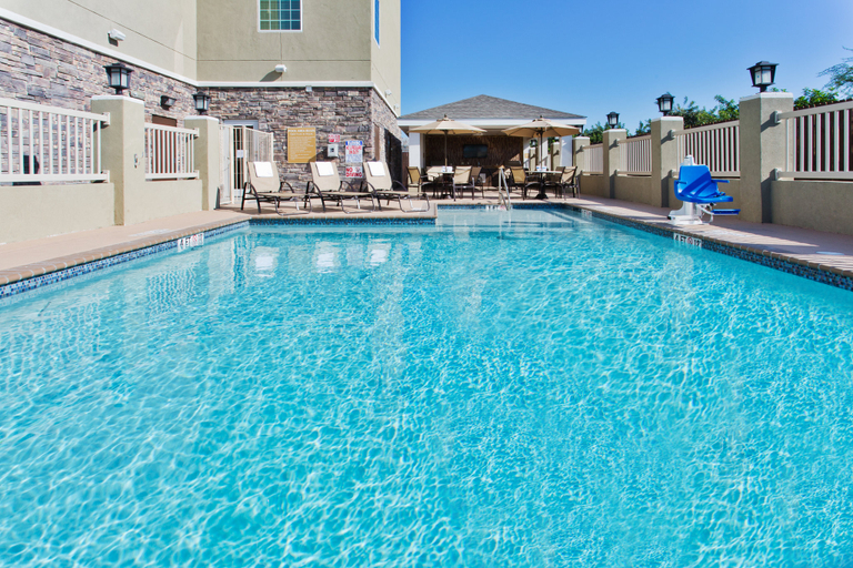 Sport & Beauty 5, Candlewood Suites CORPUS CHRISTI-NAVAL BASE AREA, Nueces