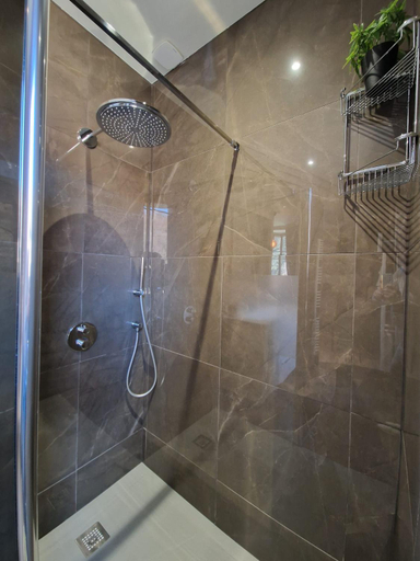 Bathroom 4, Le Mas ROLLAND -Chambres de charme -SPA sauna & jacuzzi - Label Qualite Tourisme Occitanie - Millau , Aveyron