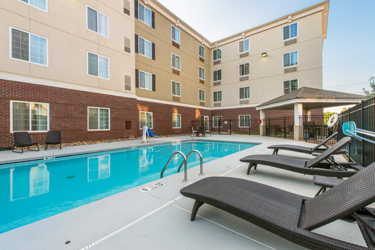 Sport & Beauty 3, Candlewood Suites ATLANTA WEST I-20, Douglas