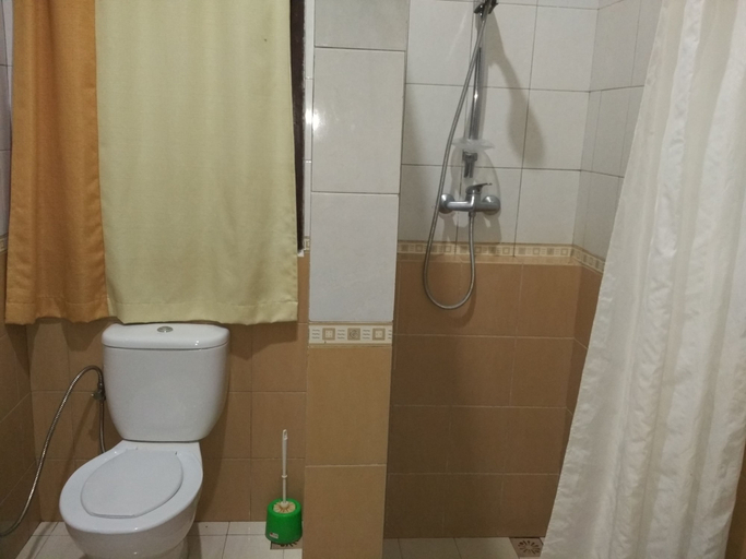 Bathroom 5, Budi Sun Resort, Sikka